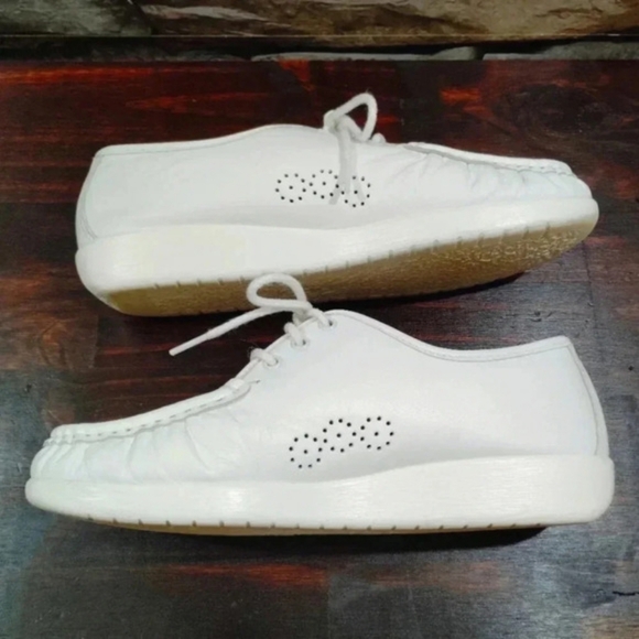 SAS Siesta Moccasins White Leather Nurse Career Soft Step Heel Sz 8 Wide - Picture 7 of 16